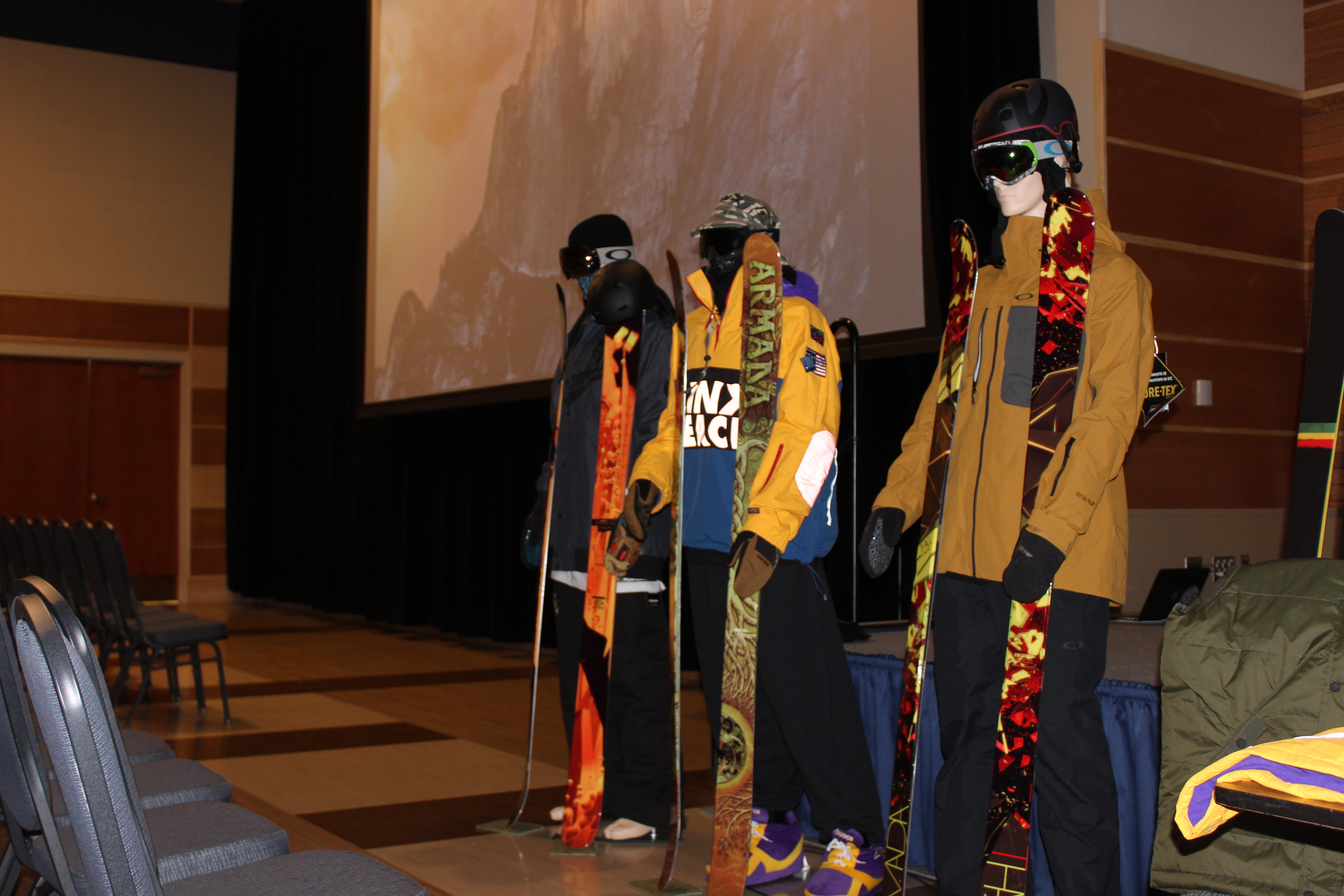 787895.jpeg 787895.jpeg