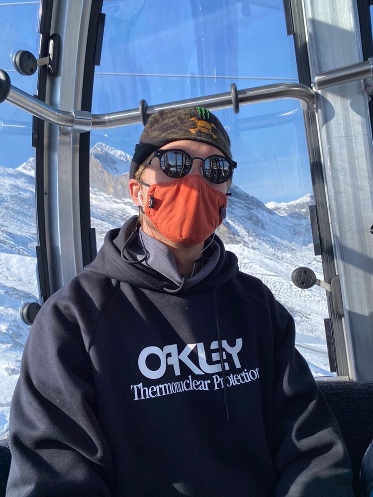 978710.jpeg 978710.jpeg