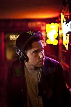 Win a pair of Signed Skullcandy Aviators 