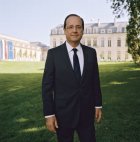 Portrait of French President Sparks Criticism and Mockery 