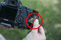 Don?t Use SD Cards with Your Canon 5D Mark III If You Care About Speed 