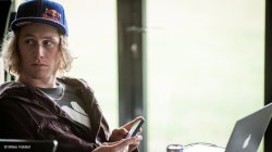 Russ Henshaw signs with Blue Tomato.