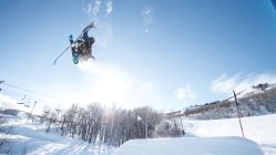 The Powder Room: Taylor Lundquist