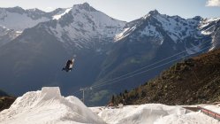 Watch: Markus Eder's Spring Super Sesh 2020