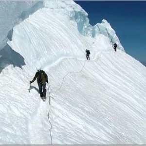 Traversing Emmons Glacier