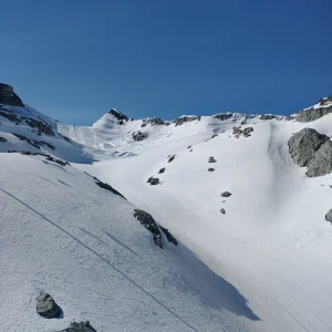 On the way up to the glacier 