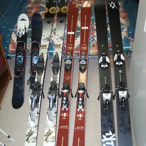 Moi skis...