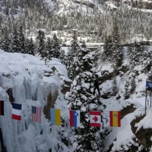 Highlinin 100 feet up @ Ouray