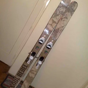Custom Ski Graphic (Soul Rebel)