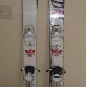 Skis im selling