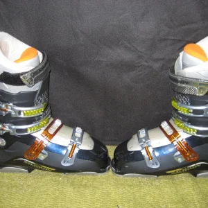 Salomon Performa 8 Boots - OUTSIDE