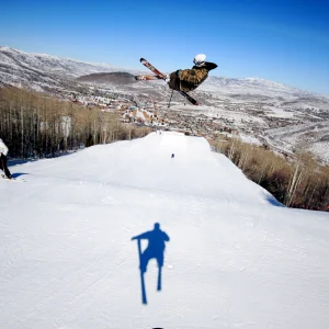 Tim tindying the cork