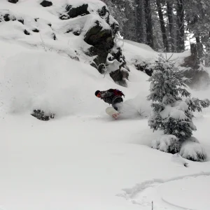 Snowboarder turn #2