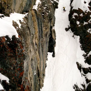 FaLLInG BEtweEN TuRNS