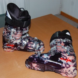 2009 HEAD MOJO XP PRO 28.5