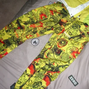 Volcom snow pants