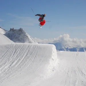 1 Shifty. Pow Skis in the Park