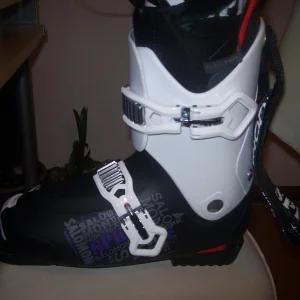 Spk left ski boot