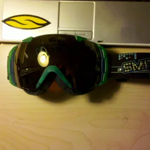 Gold lense for thread