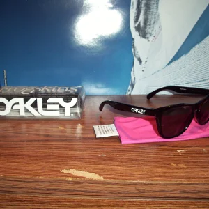Frogskins
