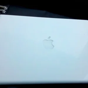 Macbook 2.4 crack