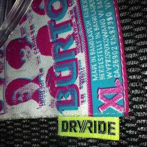 BURTON TRACTION XL TAG
