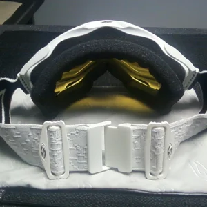 2010 smith fuse goggles