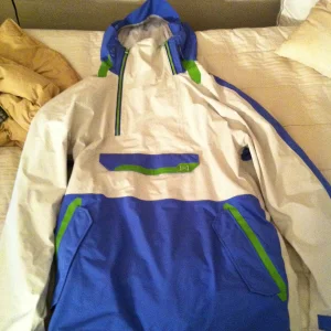 Burton AK 2L Anorak Jacket Size L