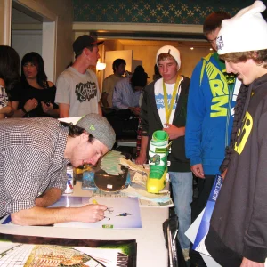 Tom Wallisch gettin artsy