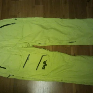 Saga Ecto Pants