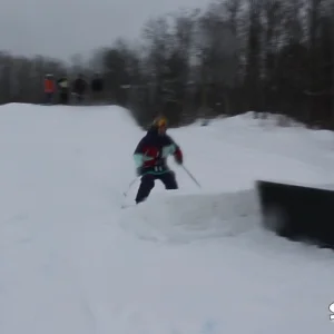 S.K.A.T.E on skis. Phil Dallaire vs Gab Mailhot