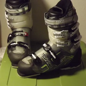ski boots 2
