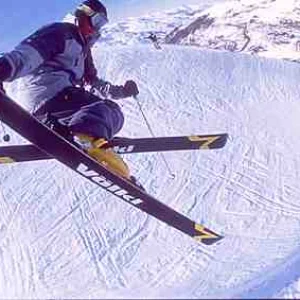 Huge tail in Val T pipe