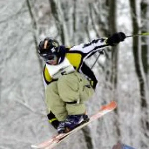 thats me.. safety off the flat rail.. can you believe i made the front page of the newspaper for tha