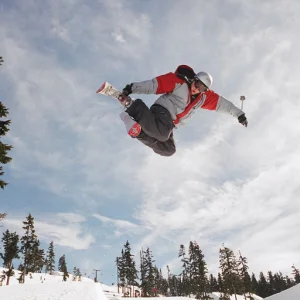 tiny little girl pipe hit, but the shot looks oh so nice