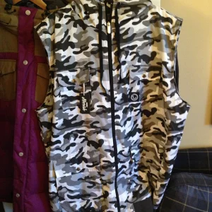 4XL Jiberish Camo Vest
