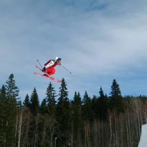 NygÃ¥rd jumping with safety