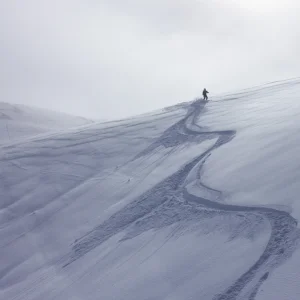 Pops following my turns