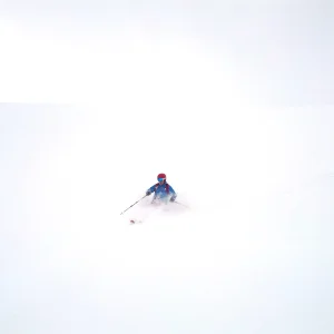 Riding Rossignol Super 7