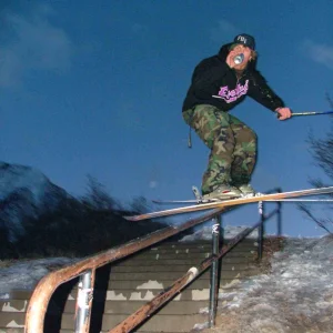 everyone should only use one pole