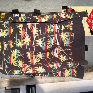 large volcom sweatshirt