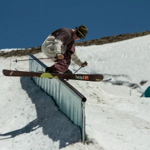 slick criminal making hot