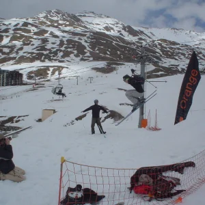 Check out the loser in the background