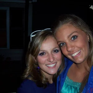 aww alex you are so pretty! and me... HaHa not so much