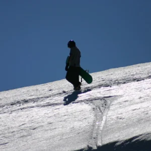 Colton Hiking Cool shadows