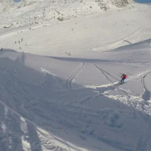 Jerry in trouble tucks for double!