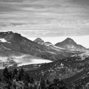 The Beautiful Three Sisters