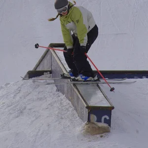 Some flat down rail sliding ability