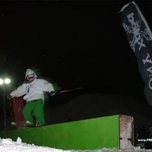 Spin on spin out box