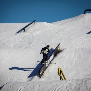 Railslide in â€emptyâ€ park
